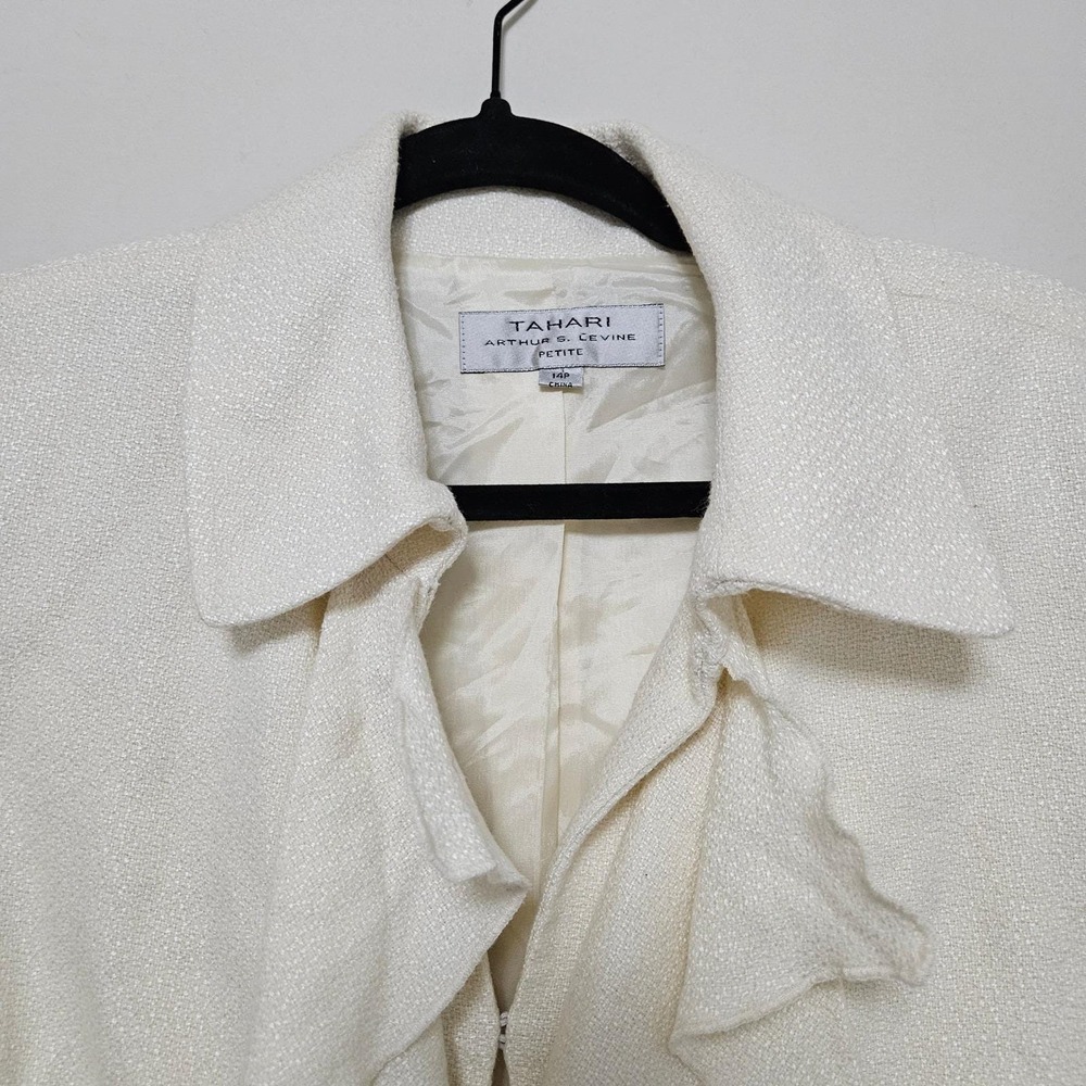 Tahari Arthur S Levine Ivory Ruffle Bouclé Blazer Y2K Petite 14P Office Chic - Picture 5 of 14